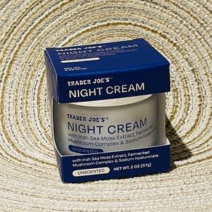 𝐀𝐃𝐃-𝐎𝐍 𝐎𝐍𝐋𝐘 Trader Joe's Night Cream - White